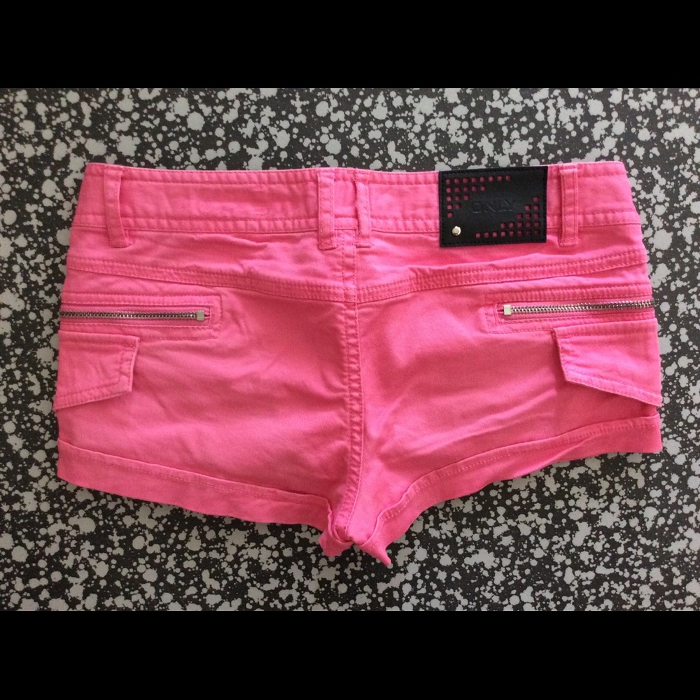 ONLY women booty shorts
